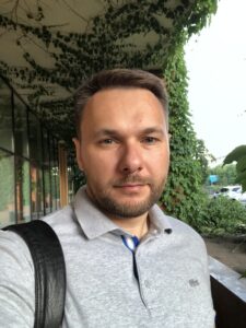 Andrew Makhovskyi headshot